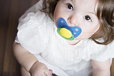 婴儿安抚奶嘴 婴儿使用安抚奶嘴好吗?