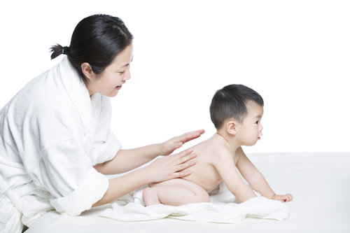 健康育儿：早产宝宝易出现8大健康问题