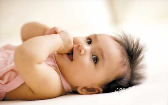 宝宝缺钙缺锌的症状