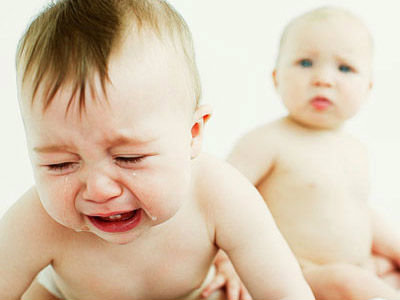 育儿常识：宝宝爱哭闹的常见原因