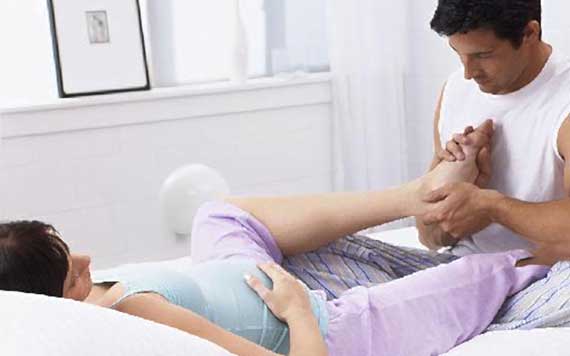 孕中期腿抽筋怎么办