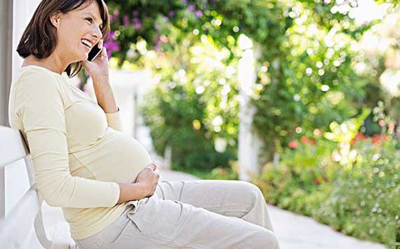 怀孕早期尽量少用手机