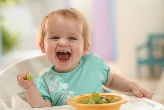 婴幼儿添加辅食4大原因