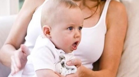 当宝宝积痰时，家长该怎么做