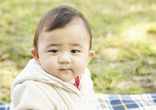 为什么幼儿头发稀少