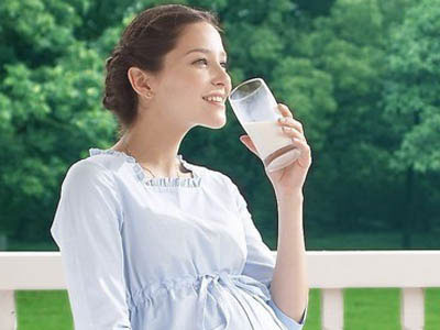 现在孕妇喝什么牛奶好