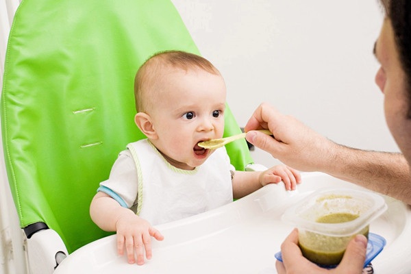 宝宝腹泻吃什么食物才合适