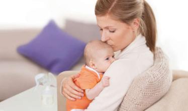 乳房小会影响母乳喂养吗？