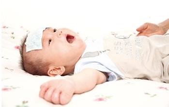 婴幼儿发烧退热指南：如何用药与退热？